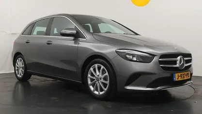 Occasion Mercedes B180 Advantage 136 PK (100 kW) 2020 Grijs (metallic) MPV