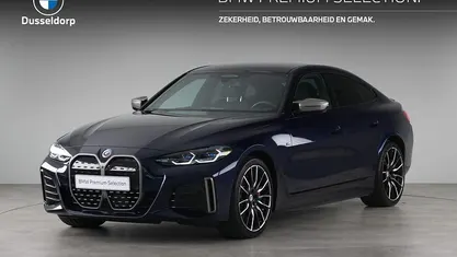 Blauw Gebruikt 2022 BMW i4 Executive Sedan | € 47.450 (Eerlijke prijs)