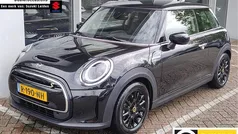 Zwart Gebruikt 2022 Mini Cooper S Hatchback | € 19.945 (Eerlijke prijs)