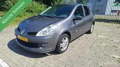 Grijs Gebruikt 2008 Renault Clio II Dynamique Hatchback | € 899 (Super prijs)