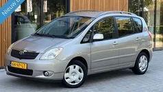 Grijs Gebruikt 2004 Toyota Corolla Verso Sol MPV | € 2.499 (Eerlijke prijs)