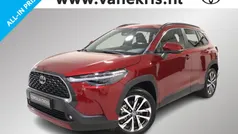 Rood Nieuw 2025 Toyota Corolla Cross Style SUV | € 41.840 (Eerlijke prijs)