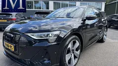 Zwart Gebruikt 2021 Audi e-tron S-Line SUV | € 26.899 (Goede deal)