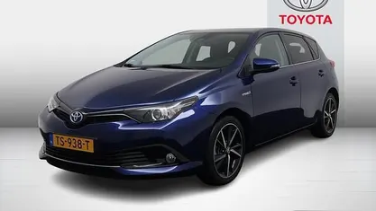 Blauw Gebruikt 2018 Toyota Auris Hatchback | € 16.899 (Eerlijke prijs)