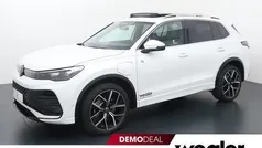 Wit Gebruikt 2025 VW Tiguan R-line Edition SUV | € 53.840 (Eerlijke prijs)