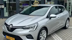 Grijs Gebruikt 2019 Renault Clio IV Zen Hatchback | € 11.945 (Eerlijke prijs)