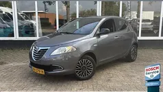 Grijs Gebruikt 2015 Lancia Ypsilon Hatchback | € 6.445 (Eerlijke prijs)