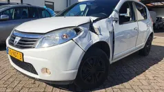 Gebruikt 2010 Dacia Sandero Lauréate Hatchback | € 1.000 (Super prijs)