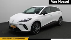 Wit Gebruikt 2023 MG MG4 EV Luxury Hatchback | € 24.495 (Eerlijke prijs)