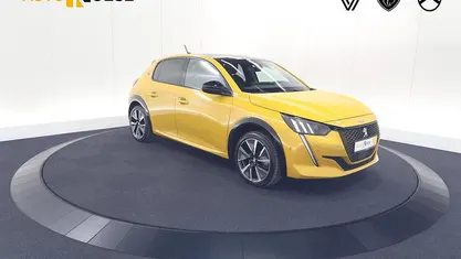 Occasion 2021 Peugeot e-208 GT Hatchback | € 17.595 (Eerlijke prijs)