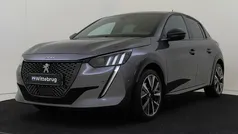 Grijs, metallic lak Gebruikt 2022 Peugeot 208 GT Hatchback | € 19.925 (Eerlijke prijs)