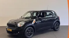 Zwart Gebruikt 2011 Mini One Countryman SUV | € 9.990 (Eerlijke prijs)