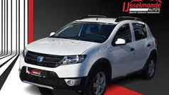 Gebruikt 2016 Dacia Sandero Lauréate Hatchback | € 9.940 (Eerlijke prijs)