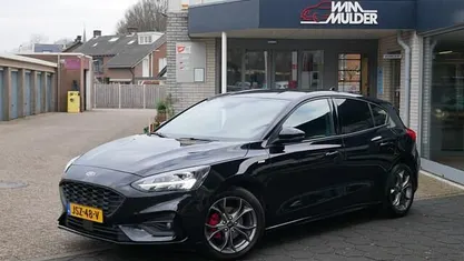 Occasion 2022 Ford Focus ST-Line Hatchback | € 18.950 (Goede deal)