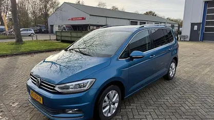 Blauw Gebruikt 2015 VW Touran Highline MPV | € 9.950 (Eerlijke prijs)