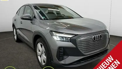 Grijs Gebruikt 2022 Audi Q4 Sportback e-tron Advanced SUV | € 26.900 (Super prijs)