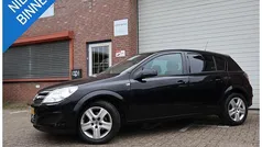 Zwart Gebruikt 2009 Opel Astra Edition Hatchback | € 2.199 (Goede deal)