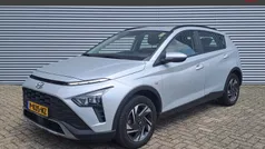 Grijs metallic Gebruikt 2022 Hyundai Bayon Comfort SUV | € 20.995 (Eerlijke prijs)