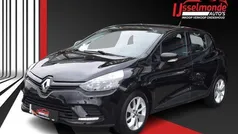 Zwart Gebruikt 2018 Renault Clio IV Hatchback | € 8.940 (Eerlijke prijs)