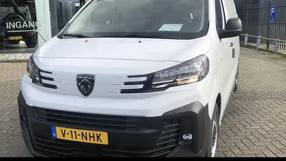 Nieuw Peugeot e-Expert Comfort 100 kW (136 PK) 2025 Wit Van