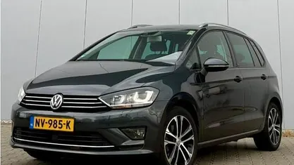 Zwart Gebruikt 2016 VW Golf Sportsvan MPV | € 9.799 (Eerlijke prijs)