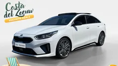 (hw2) deluxe white m Gebruikt 2021 Kia ProCeed Hatchback | € 20.950 (Eerlijke prijs)