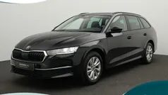 Gebruikt 2024 Skoda Octavia Business Line Stationwagen | € 32.900 (Eerlijke prijs)