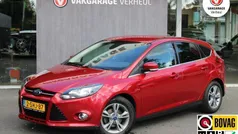 Rood Gebruikt 2013 Ford Focus Titanium Hatchback | € 5.895 (Eerlijke prijs)