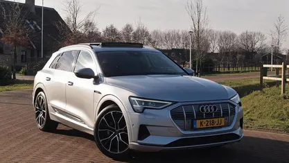 Occasion Audi e-tron Business 11 kW (15 PK) 2020 Grijs SUV