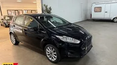 Zwart Gebruikt 2015 Ford Fiesta Titanium Hatchback | € 8.900 (Eerlijke prijs)