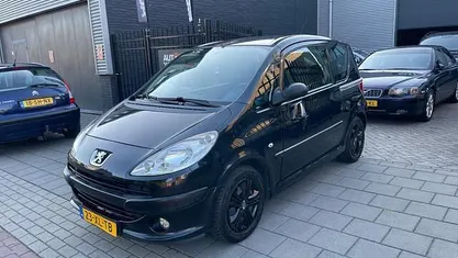 Occasion Peugeot 1007 74 PK (54 kW) 2007 MPV