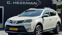 Wit Gebruikt 2014 Toyota RAV4 Business Edition SUV | € 19.945 (Eerlijke prijs)