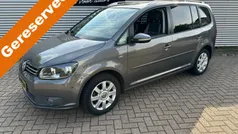 Grijs, metallic lak Gebruikt 2013 VW Touran Life MPV | € 9.900 (Eerlijke prijs)