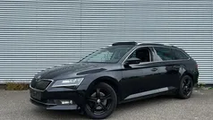 , metallic lak Gebruikt 2017 Skoda Superb Business Line Stationwagen | € 20.500 (Eerlijke prijs)