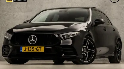 Zwart, metallic lak Gebruikt 2019 Mercedes A220 AMG Hatchback | € 24.445 (Eerlijke prijs)