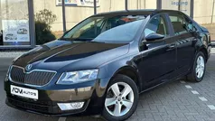 Zwart Gebruikt 2014 Skoda Octavia Business Line Hatchback | € 9.450 (Eerlijke prijs)