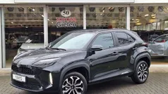 Zwart Nieuw 2025 Toyota Yaris Cross Comfort SUV | € 34.900 (Eerlijke prijs)