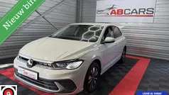 Grijs Gebruikt 2024 VW Polo Move Hatchback | € 19.995 (Eerlijke prijs)