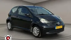 Zwart Gebruikt 2007 Toyota Aygo Hatchback | € 1.995 (Eerlijke prijs)
