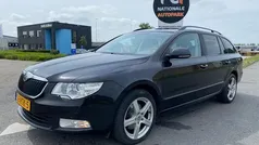 Zwart Gebruikt 2011 Skoda Superb Business Line Stationwagen | € 2.999 (Super prijs)