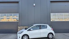 Wit Gebruikt 2017 Toyota Yaris Hatchback | € 11.450 (Eerlijke prijs)