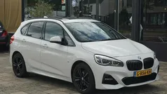 Wit Gebruikt 2019 BMW 220 Executive Stationwagen | € 22.480 (Eerlijke prijs)