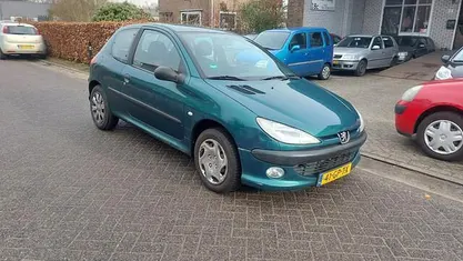 Occasion 2001 Peugeot 206 Hatchback | € 499 (Super prijs)