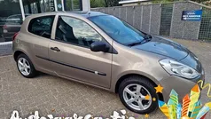 Gebruikt 2009 Renault Clio R.S. Hatchback | € 2.250 (Eerlijke prijs)
