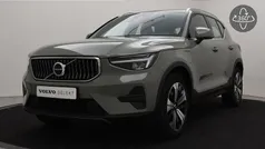 Groen Gebruikt 2023 Volvo XC40 Core SUV | € 37.900 (Eerlijke prijs)