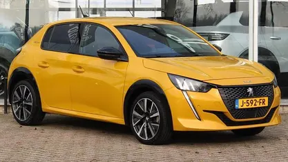 Gebruikt 2020 Peugeot 208 GT Hatchback | € 15.945 (Eerlijke prijs)