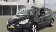 Zwart Gebruikt 2010 Ford S-MAX Trend MPV | € 1.695 (Eerlijke prijs)