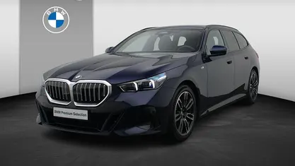 Blauw Occasion 2024 BMW 520 M Sport Stationwagen | € 62.900 (Super prijs)