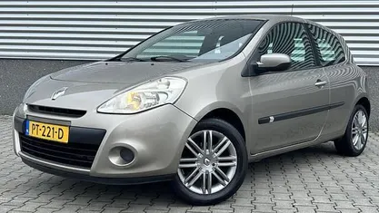 Occasion Renault Clio II Authentique 75 PK (55 kW) 2011 Bruin Hatchback