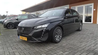 Gebruikt 2022 Peugeot 308 Business-Line Hatchback | € 19.950 (Eerlijke prijs)